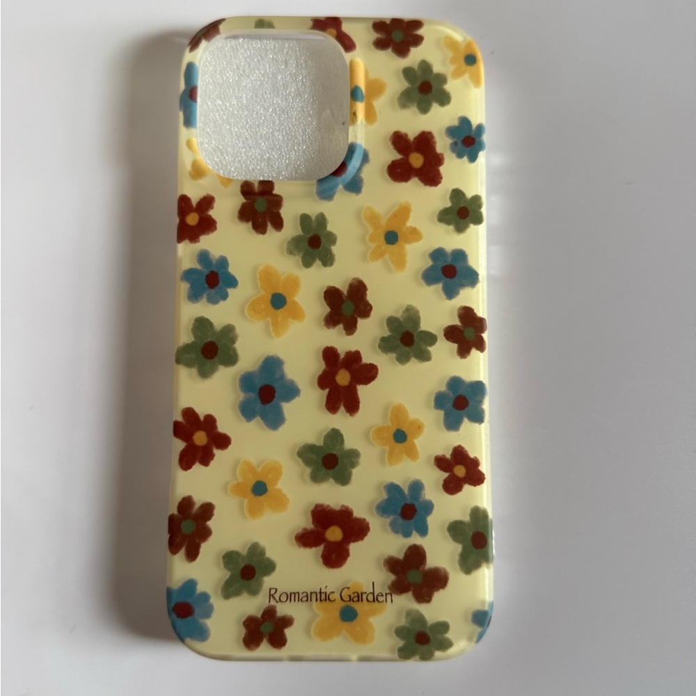 Romantic Garden Floral Phone Case - Multicolor